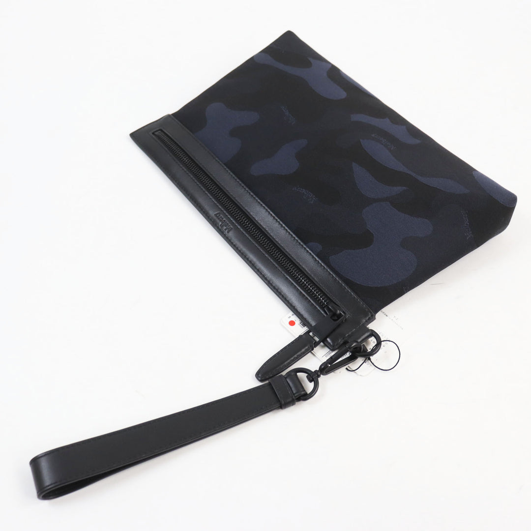 【ドンドン見直し】未使用品●マルベリー 定価55000円 RL5593 レザー ロゴ入り カモフラ・迷彩柄 ポーチ セカンドバッグ クラッチバッグ