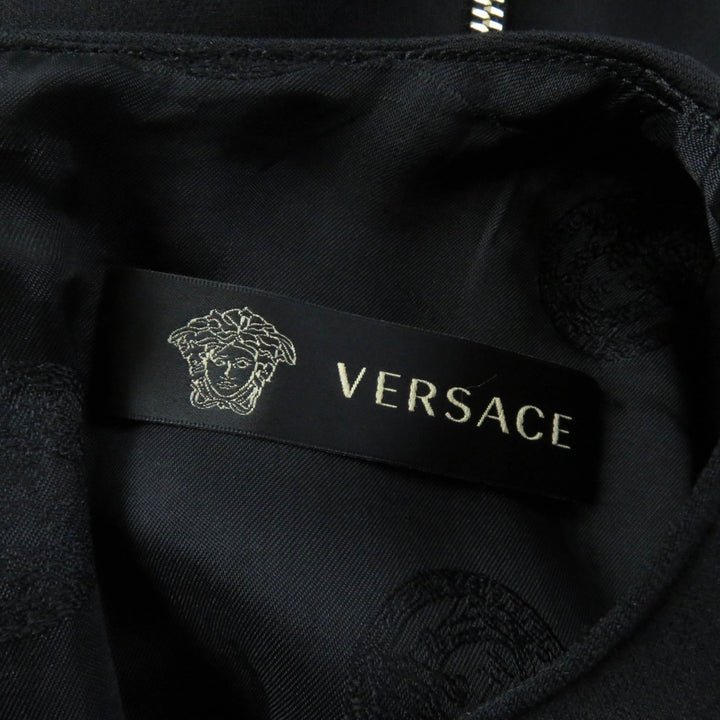 【ドンドン見直し】美品★VERSACE ヴェルサーチ メデューサトップ バックジップ 膝丈 半袖 ワンピース 40 伊製 正規品 レディース