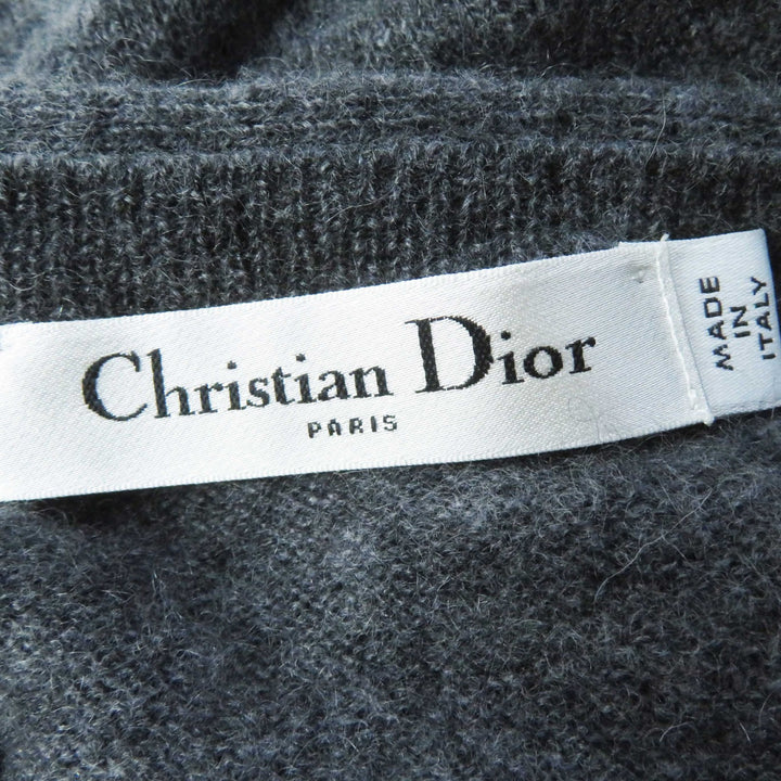 美品◎Christian Dior クリスチャンディオール 23AW 354S48AM053 カシミヤ100％ CDロゴFパールボタン 長袖ニット 灰 42 正規品