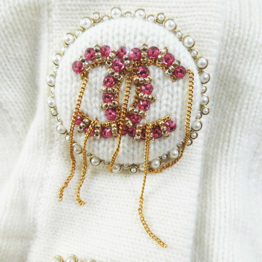 極美品◎CHANEL シャネル P73102 カシミヤ 装飾ココマークボタン付き 長袖 ニット カーディガン ホワイト 34 日本製 レディース