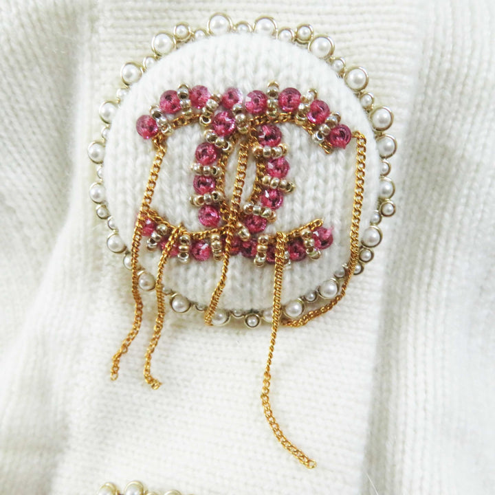 極美品◎CHANEL シャネル P73102 カシミヤ 装飾ココマークボタン付き 長袖 ニット カーディガン ホワイト 34 日本製 レディース