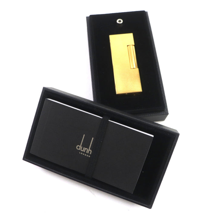 極美品▼Dunhill ダンヒル 現行品 新型 スクエア 総柄 ロゴ刻印入り ローラー式 ガスライター ゴールド 着火確認済み 定価194700円