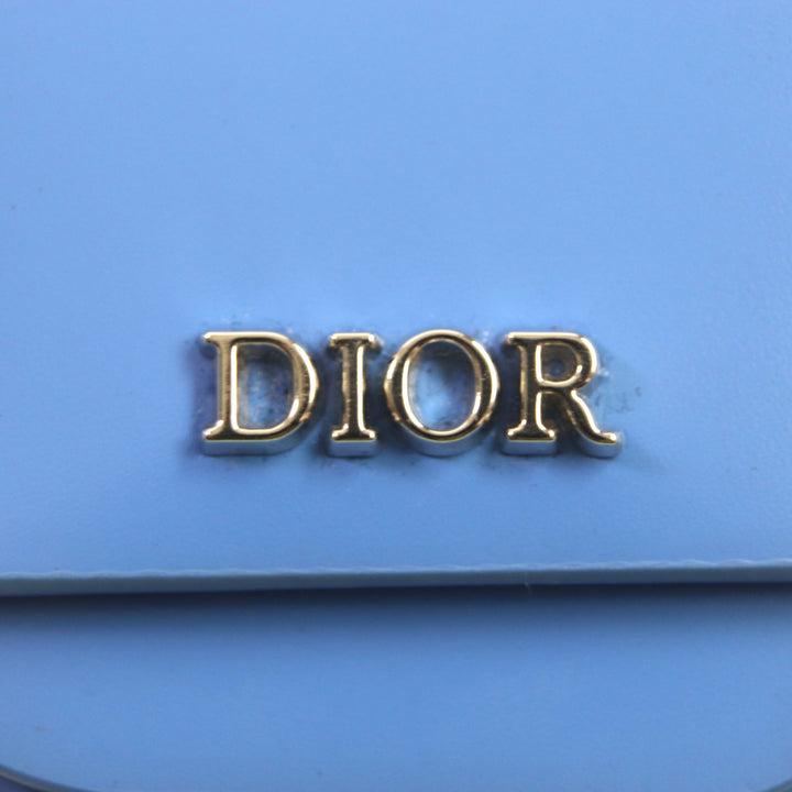 美品▼DIOR ディオール オム レザー ロゴ金具付き イヤホンケース AirPods ライトブルー シルバー 保存袋付き イタリア製 メンズ