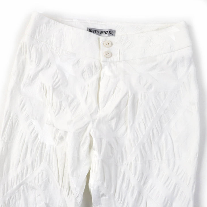 極美品☆ISSEY MIYAKE イッセイミヤケ IM31FF505 総柄デザイン ボトムス パンツ ホワイト 1 日本製 正規品 レディース