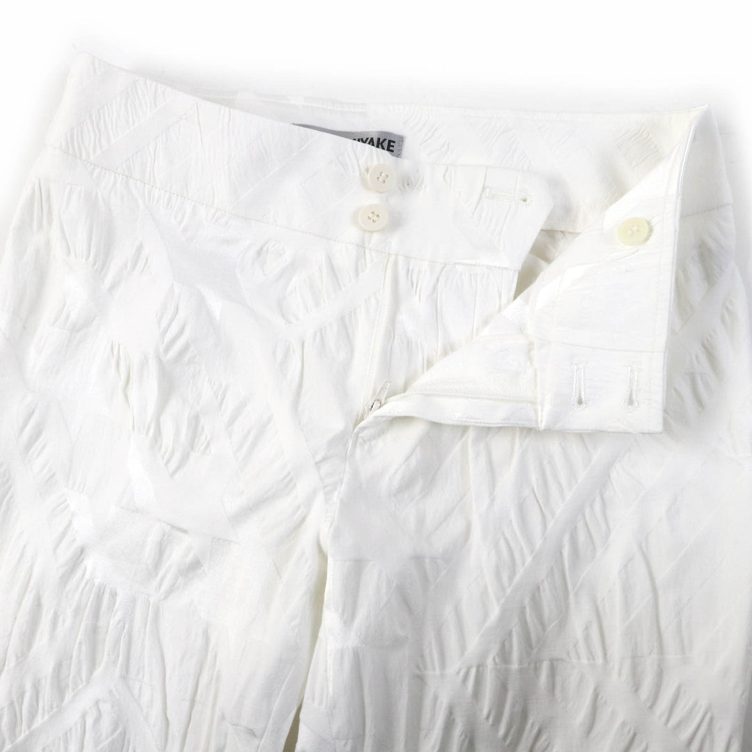 極美品☆ISSEY MIYAKE イッセイミヤケ IM31FF505 総柄デザイン ボトムス パンツ ホワイト 1 日本製 正規品 レディース
