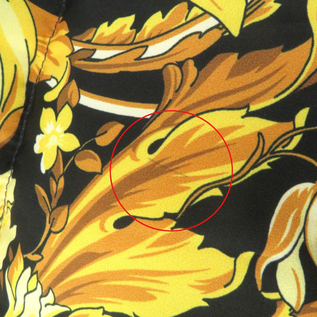 極美品△VERSACE ヴェルサーチ 2021年製 1002795 メデューサバックルベルト付き バロック柄 ダウンコート ブラック イエロー系36 正規品
