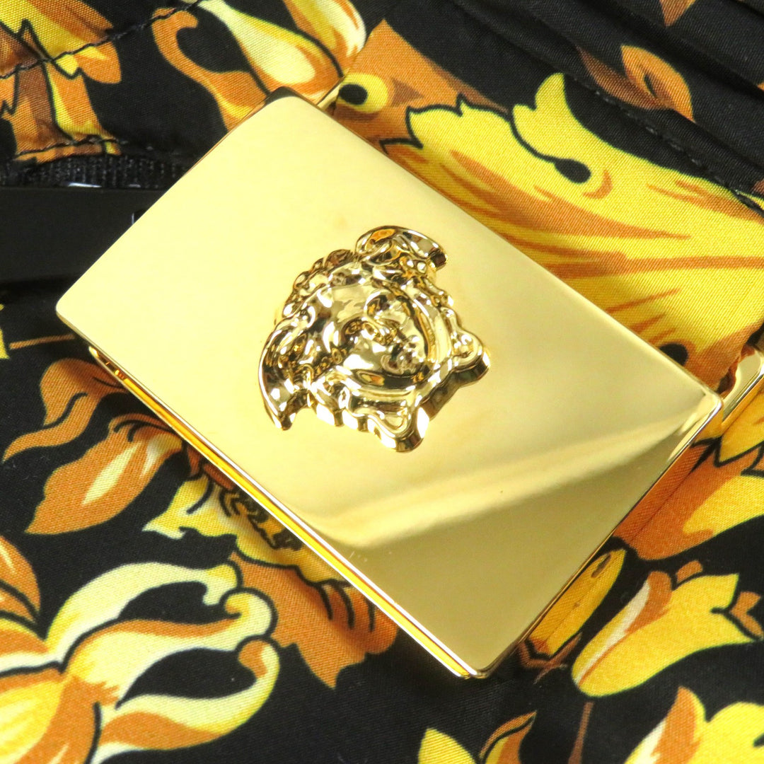 極美品△VERSACE ヴェルサーチ 2021年製 1002795 メデューサバックルベルト付き バロック柄 ダウンコート ブラック イエロー系36 正規品