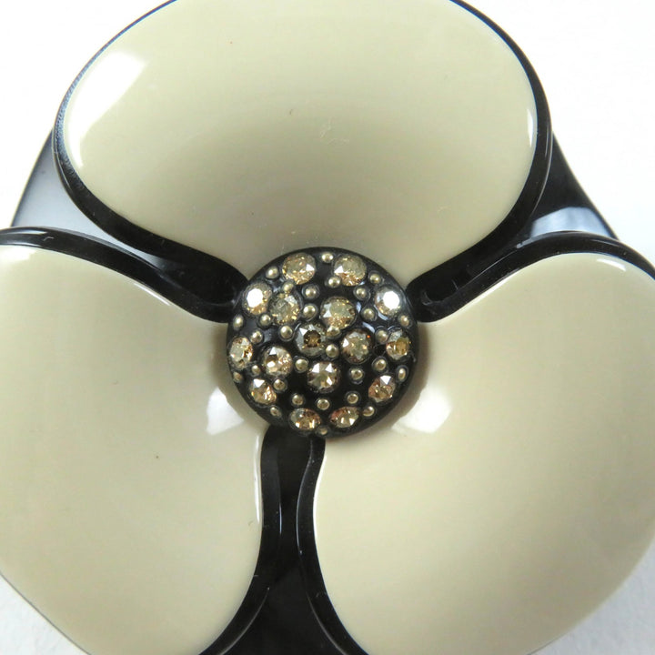 極美品★アレクサンドル ドゥ パリ AA6-12286-02 LISERAI スワロフスキー付 カメリア バレッタ (6 cm) ヘアアクセサリー ベージュ 仏製