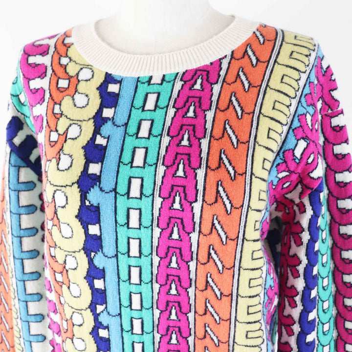 極美品◎CHANEL シャネル P71599 ロゴ総柄 カシミヤ100％ ストーン付きココマーク 長袖 ニットプルオーバー マルチ 34 UK製 レディース