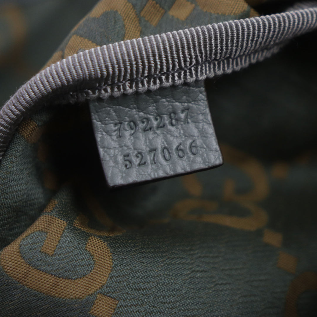 極美品▼GUCCI グッチ 792287 GG リップストップ ベルトバッグ ボディバッグ レザー使い ウエストバッグ カーキ 保存袋付き 伊製 メンズ