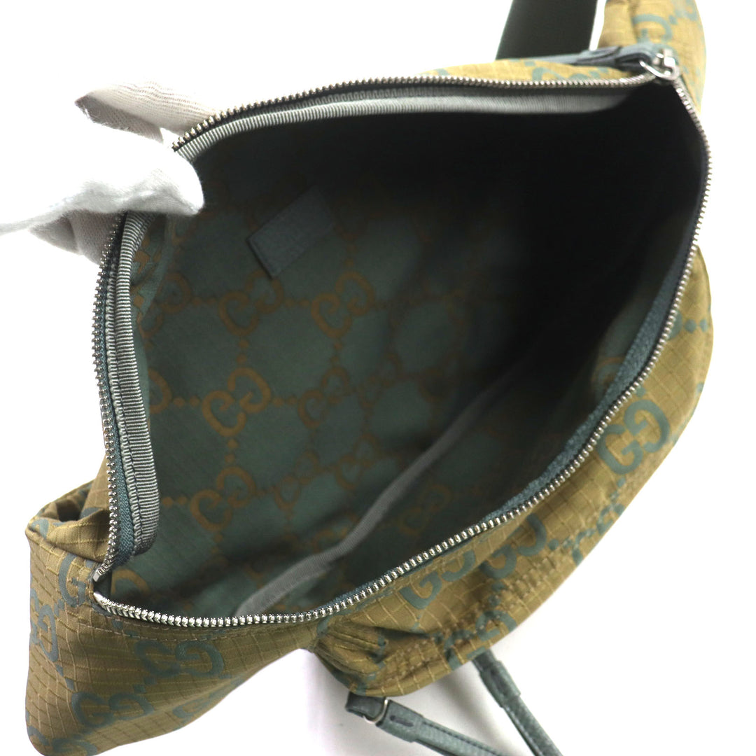 極美品▼GUCCI グッチ 792287 GG リップストップ ベルトバッグ ボディバッグ レザー使い ウエストバッグ カーキ 保存袋付き 伊製 メンズ