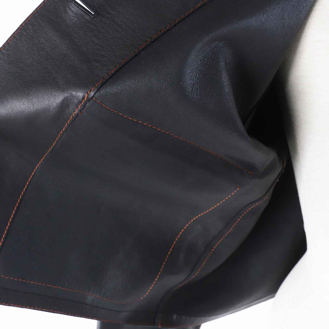 極美品◎LOEWE ロエベ S359330XBU ラムスキン ロゴボタン付き ターンアップ ジャケット ブラック 約M ハンガー付き 定価437800円