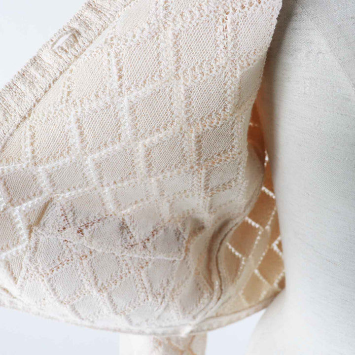 極美品◎CHANEL シャネル 23S P75071 ラインストーンココマークボタン付き クロップド丈 カーディガン ライトオレンジ 36 保存袋付き