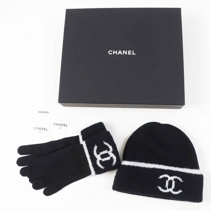 未使用品◎CHANEL シャネル カシミヤ混 ココマーク ニットグローブ／ニットキャップ 2点セット ブラック ホワイト 箱付 イギリス製 正規品