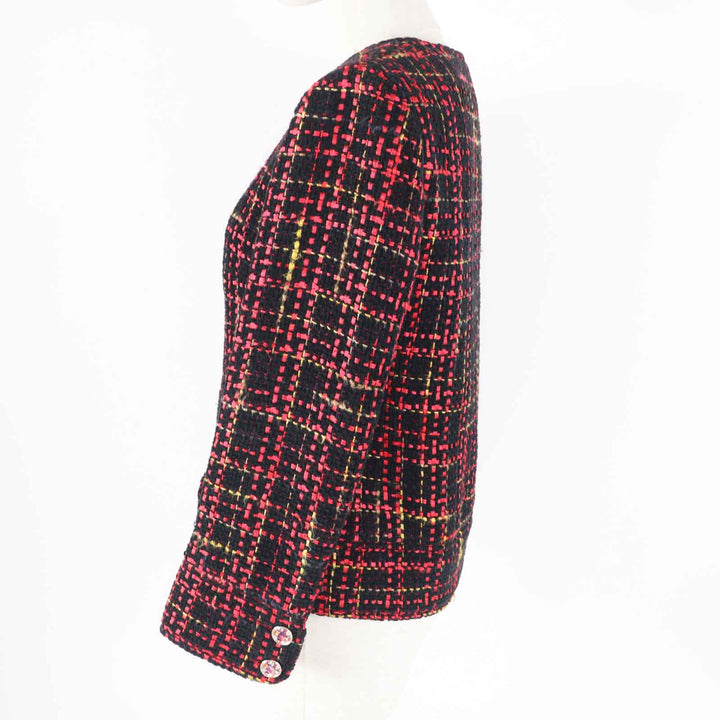 未使用品◎CHANEL シャネル 22A P73176 ココマークビジューボタン リボンツイード ノーカラー ジャケット ブラック レッド イエロー 36