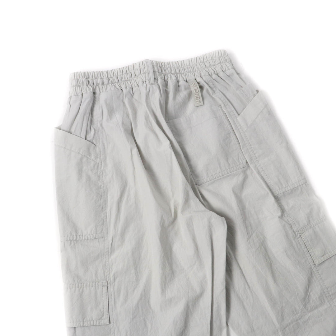 極美品★MONCLER モンクレール 2022年製 PANTALONE コットン100％ ロゴパッチ付 カーゴパンツ ボトムス ライトグレー 38 正規 レディース