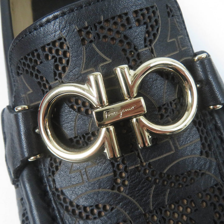 極美品☆Salvatore Ferragamo サルヴァトーレフェラガモ ROLO ガンチーニ金具 ロゴ総柄 レザー ローファー ブラック 5.5 レディース
