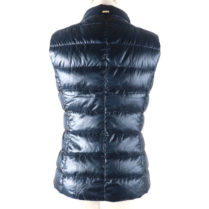 美品☆Herno ヘルノ PI0483D ロゴ金具 ZIP UP 軽量 ライト ダウンベスト ダークネイビー 40 レディース ルーマニア製