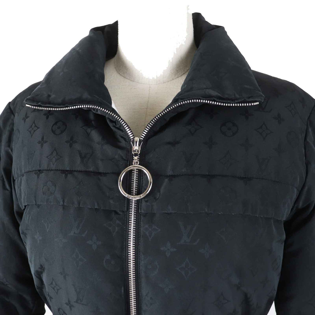 極美品◎LOUIS VUITTON ルイヴィトン FFCO018FLX シルク混 ベルト付き 総モノグラム ダウンコート ブラック シルバー金具 36 伊製 正規品