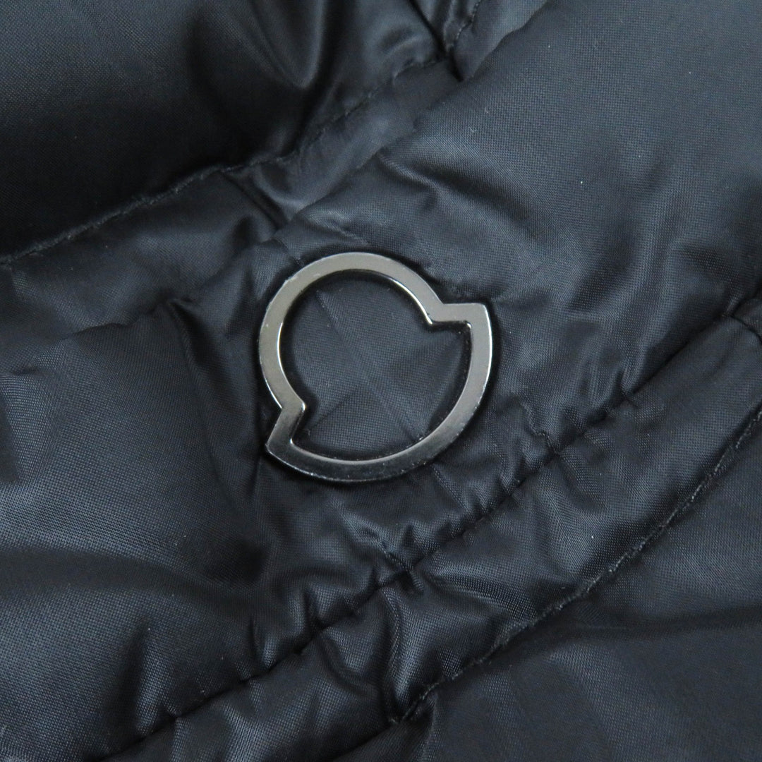 良品△MONCLER モンクレール VERNDI 付け襟デザイン ネックウォーマー風 ロゴジップ金具 ダウンコート ブラック 0 正規品 レディース