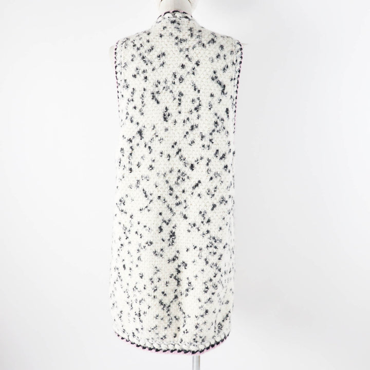 極美品◎CHANEL シャネル 2021年製 21A P71038 カシミヤ混 ランウェイ着 ロング丈 ニットベスト エクリュ ブラック ゴールド ピンク 36