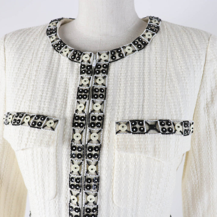 極美品◎CHANEL シャネル 03P P21247 リネン混 ココマーク・ビース装飾 ノーカラー 単色ツイード ジャケット アイボリー ブラック 38 仏製