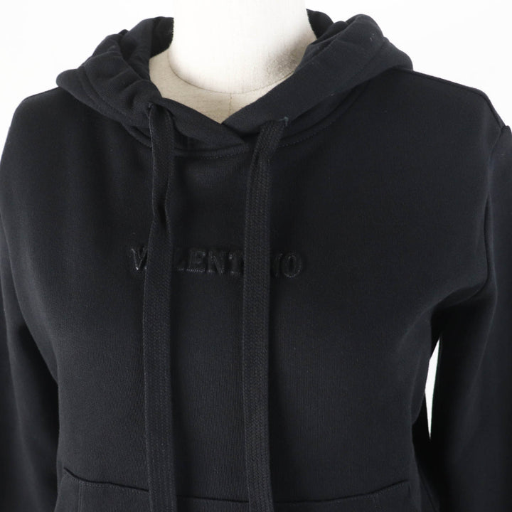 美品◎VALENTINO ヴァレンティノ XB3MF16C71R エンボスロゴ クロップド プルオーバー パーカー ブラック XS イタリア製正規品 レディース