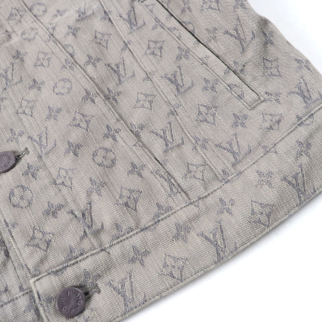 美品○LOUIS VUITTON ルイヴィトン 2021年製 HHA21W ロゴボタン フラップポケット モノグラム デニムジャケット グレー 46 正規品 メンズ