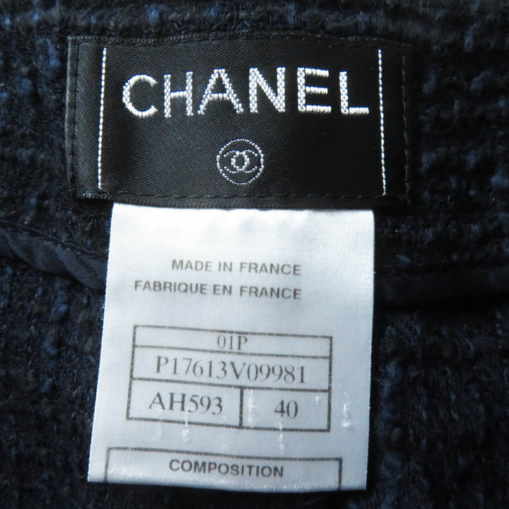 美品◎CHANEL シャネル 01P P17613 ウール コットン ロゴプレート ひざ丈 ツイードスカート ネイビー ブラック 40 フランス製 レディース