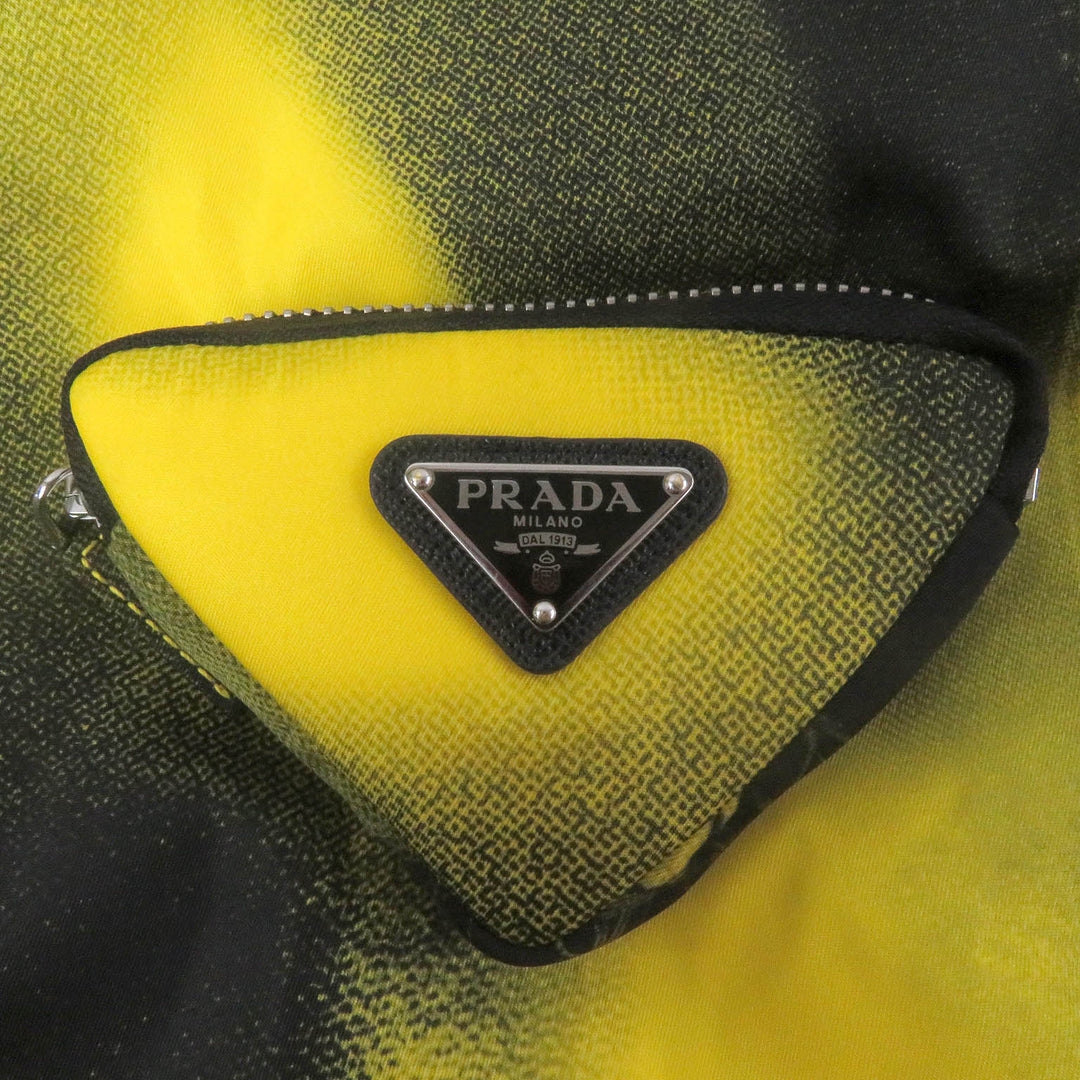 未使用品□PRADA プラダ 2022年製 SGC091 Re-Nylon トライアングルロゴ グラフィック パテッドコート イエロー XS イタリア製 正規品