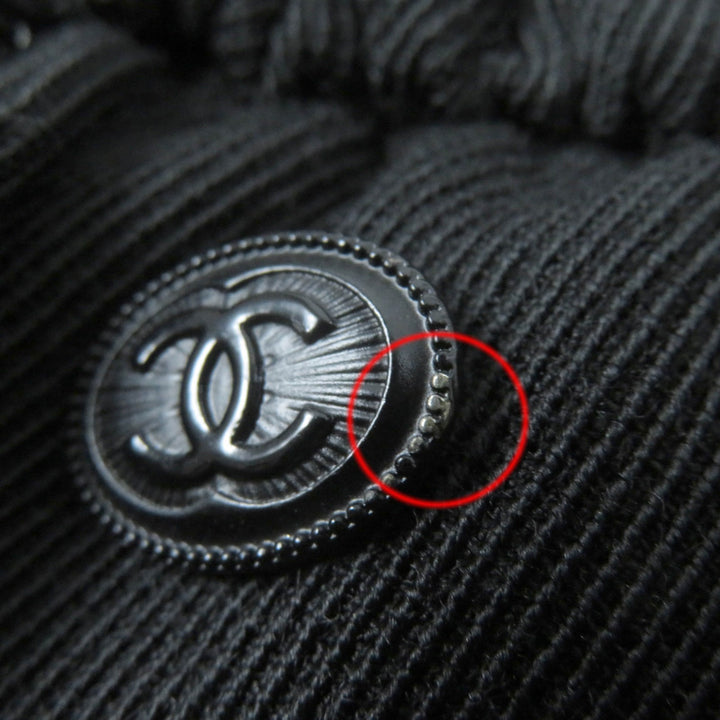 美品☆CHANEL シャネル P46707V34279 ウール100％ ココマークボタン プリーツスカート ブラック 34 イタリア製 レディース