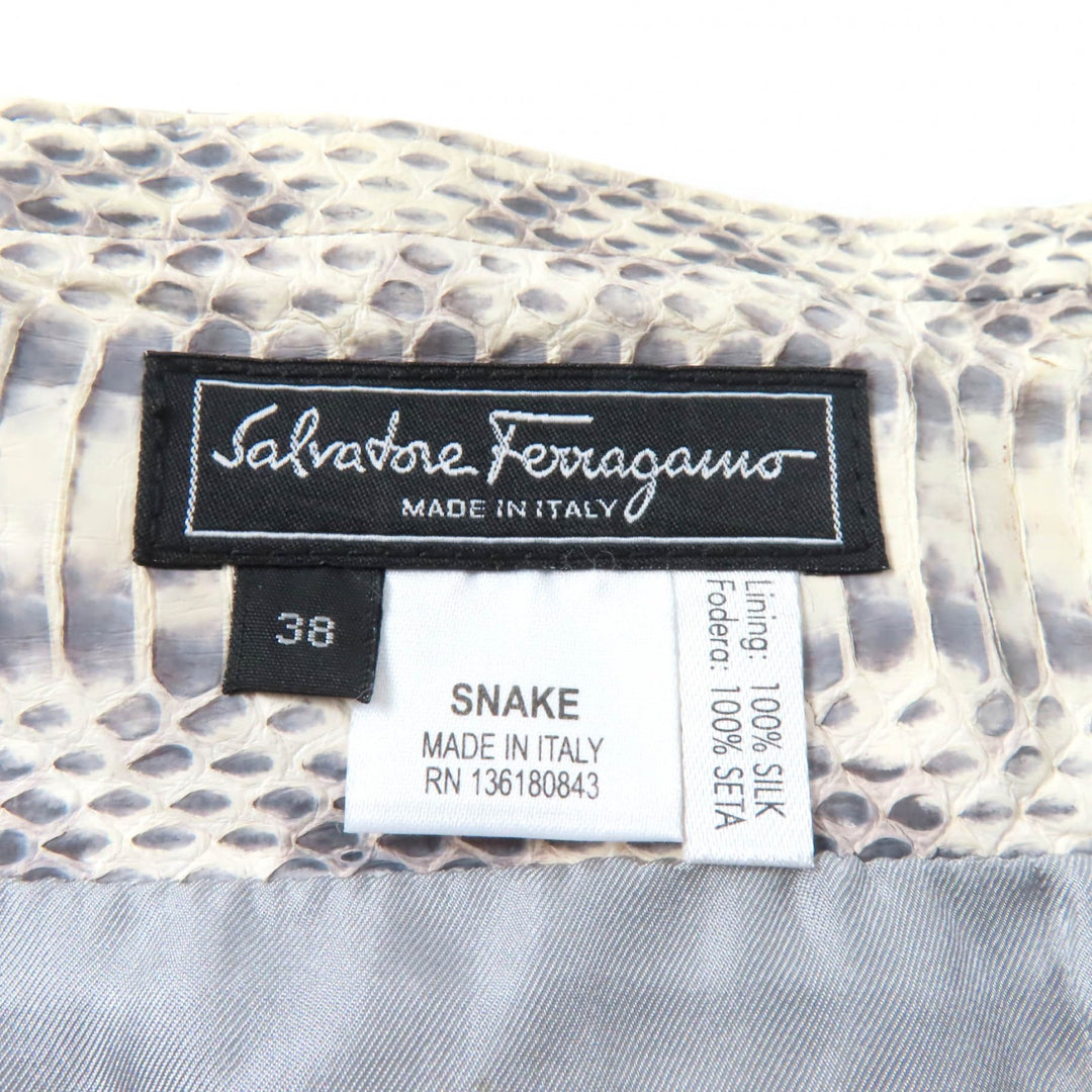 極美品★Salvatore Ferragamo サルヴァトーレフェラガモ 裏地シルク100％ 膝丈 パイソンレザー スカート オフホワイト グレー 38 伊製