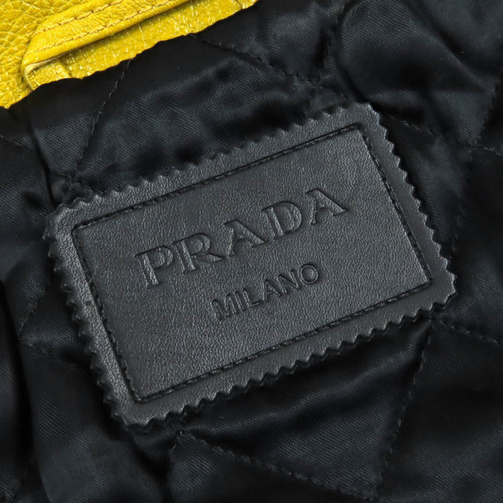 極美品△PRADA プラダ 2021年製 UPW416 カーフスキン トライアングルロゴチャーム 中綿 ダブルライダースジャケット イエロー 48 正規品