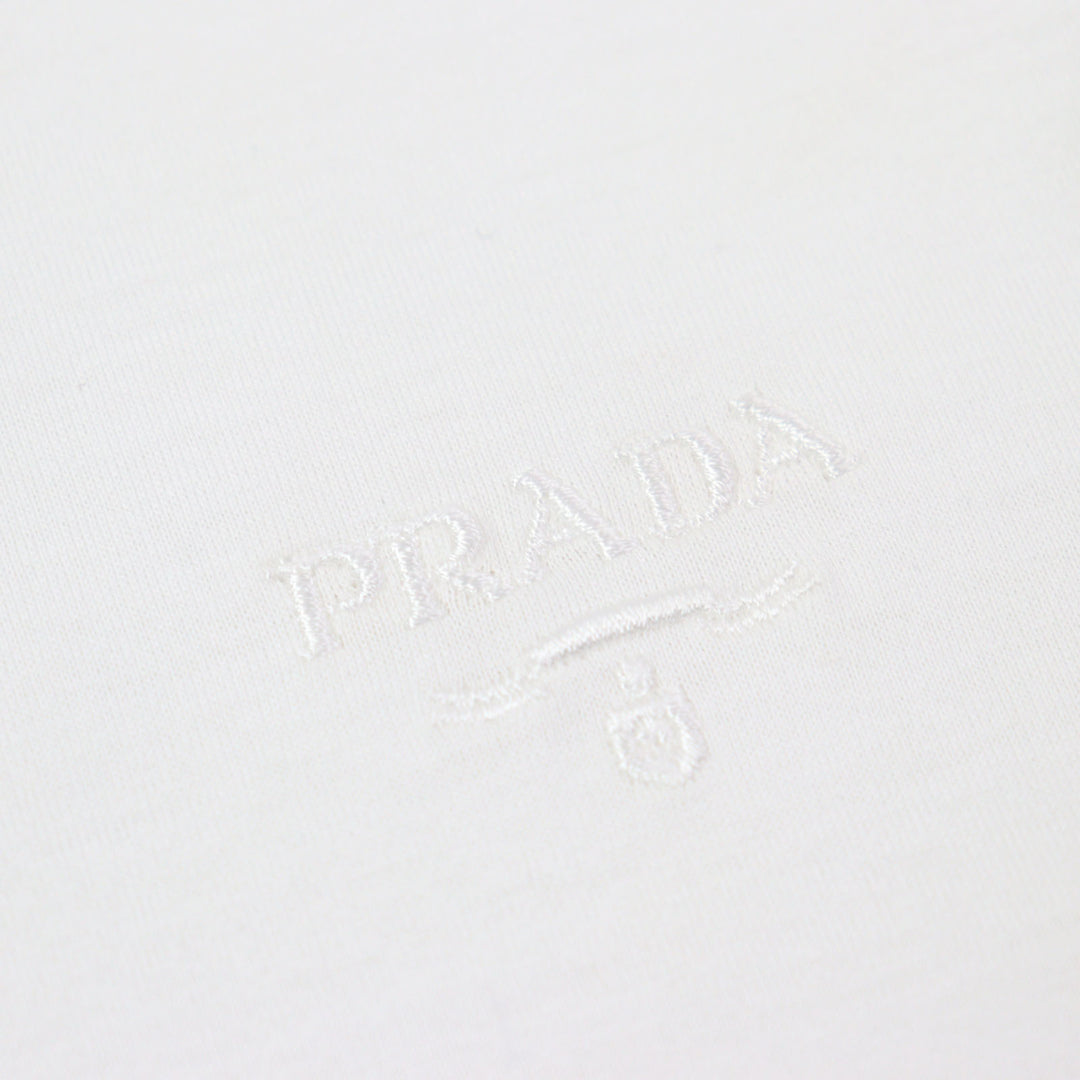 極美品○PRADA プラダ 24SS UJN884 コットン100% ロゴ刺繍 クルーネック 半袖Ｔシャツ カットソー ホワイト XS 正規品 メンズおすすめ