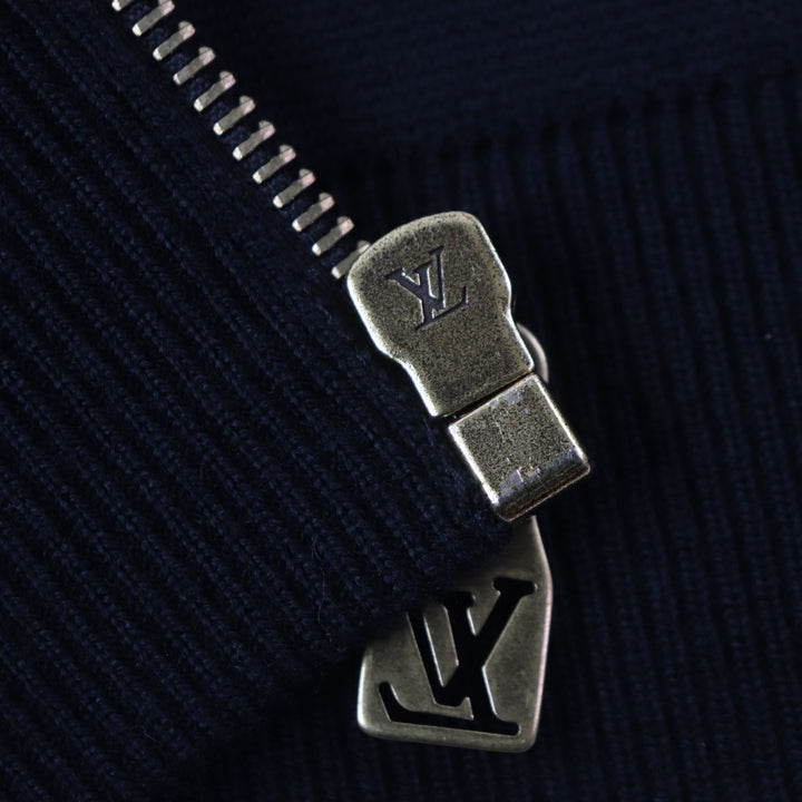 極美品▼LOUIS VUITTON ルイヴィトン 25SS 1AFYEJ エンボステクニカル ウール ZIPUP ジャケット ブルゾン S 保存袋付き 正規品 メンズ