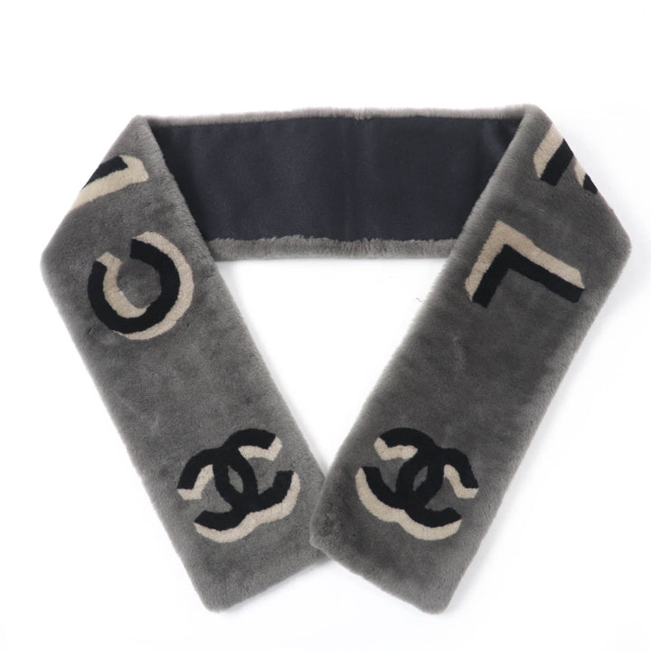 極美品☆CHANEL シャネル 20B AA7074 ムートン 裏地カシミヤ ココマーク・ロゴデザイン ティペット ショール グレー 伊製 レディース