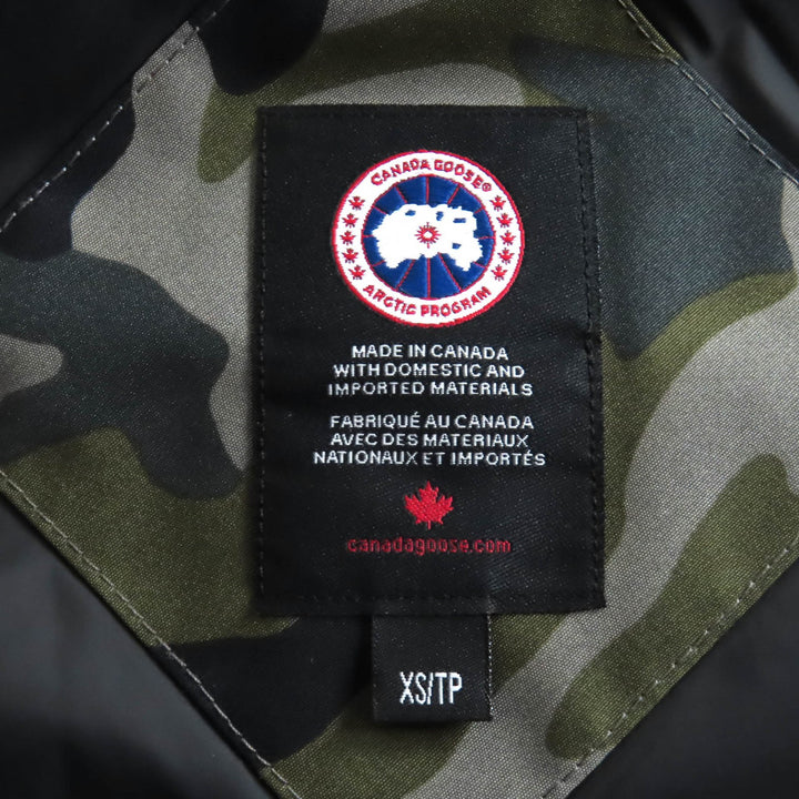 未使用品★CANADA GOOSE カナダグース 5806LP GABRIOLA PARKA カナダグースジャパン ロゴワッペン・フード付 カモフラ ダウンコート XS
