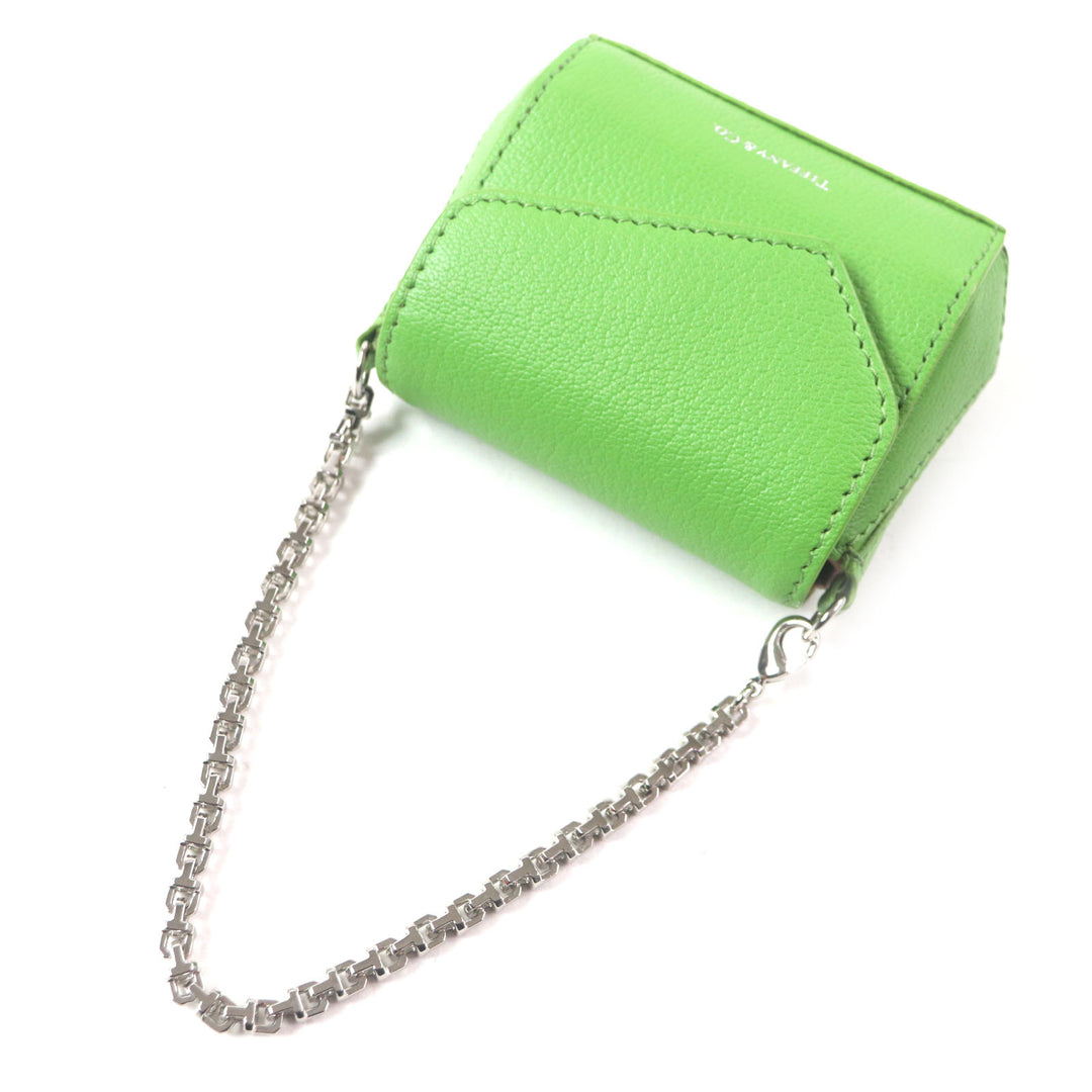 極美品▼TIFFANY&amp;Co. ティファニー Tナノバッグ ペリドット ロゴプリント チェーン チャーム レザー グリーン シルバー金具 箱・保存袋付