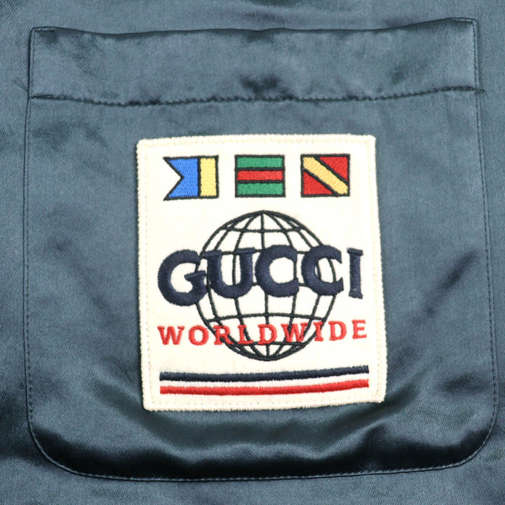 美品△GUCCI グッチ 604112 WORLD WIDE ロゴワッペン フード付き 中綿入 ジップアップ シャツジャケット ダークグレー系 44 伊製 正規品