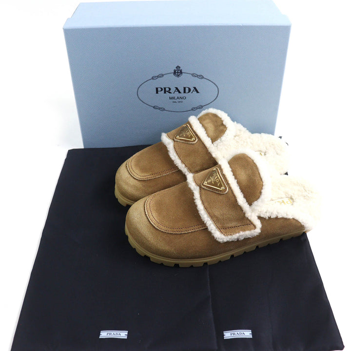 未使用品△PRADA プラダ 1S711M スエード シアリング スリッパ トライアングルロゴ 三角ロゴプレート ミュール サンダル 37 定価187000円