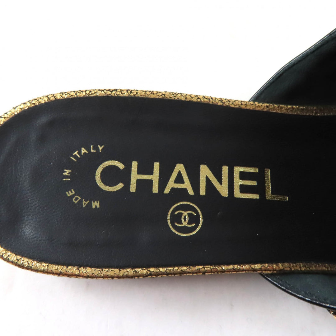 未使用品★CHANEL シャネル 19A G34926 ココマーク チェーン装飾 ポインテッドトゥ レザー ミュール ブラック ゴールド金具 37.5 箱付き