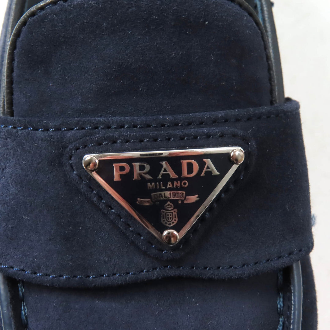 極美品★PRADA プラダ 1D222N トライアングルロゴ スウェードレザー ローファー ネイビー 35.5 箱・保存袋付き イタリア製 定価157300円