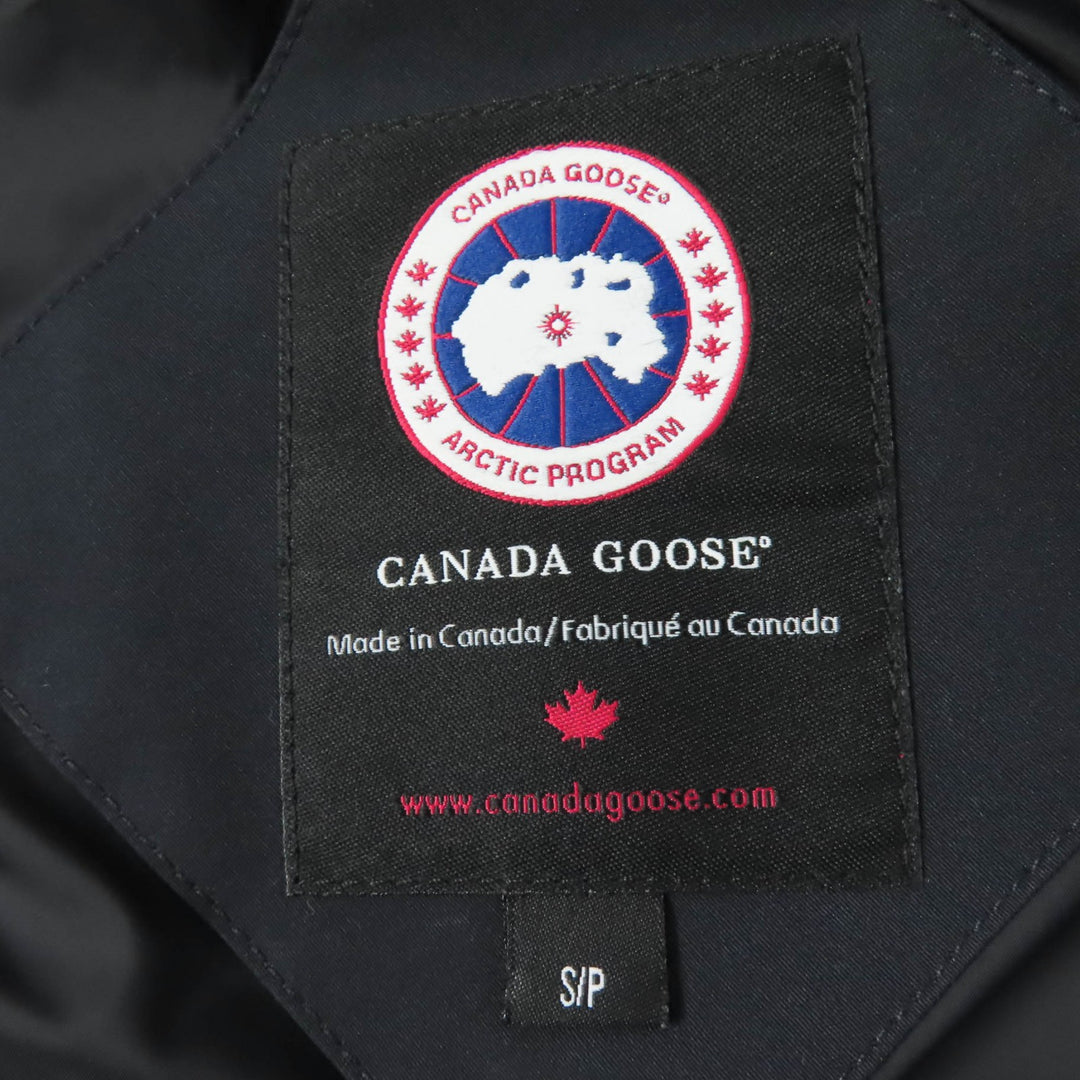 良品☆CANADA GOOSE カナダグース 2302JL MACKENZIE マッケンジーパーカ ファー・フード付 ダウンコート ネイビー S 正規品 レディース