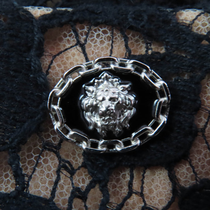 極美品☆CHANEL シャネル P64618V60643 裏地シルク100％ 総レース ライオン金具付 スカート ブラック 38 フランス製 正規品 レディース