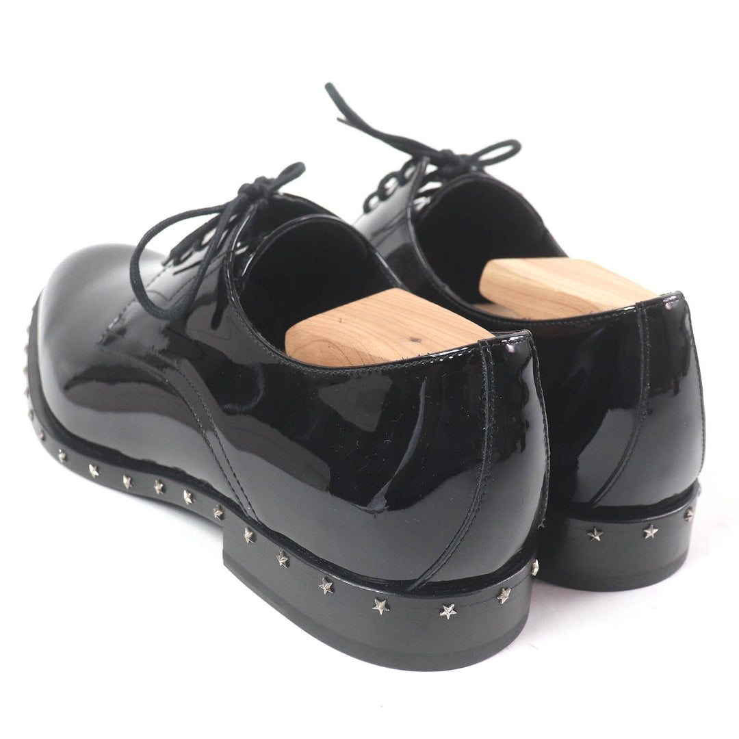 未使用品□JIMMY CHOO ジミーチュウ スタースタッズ レースアップ パテントレザー ドレスシューズ ブラック 40.5 保存袋付き イタリア製