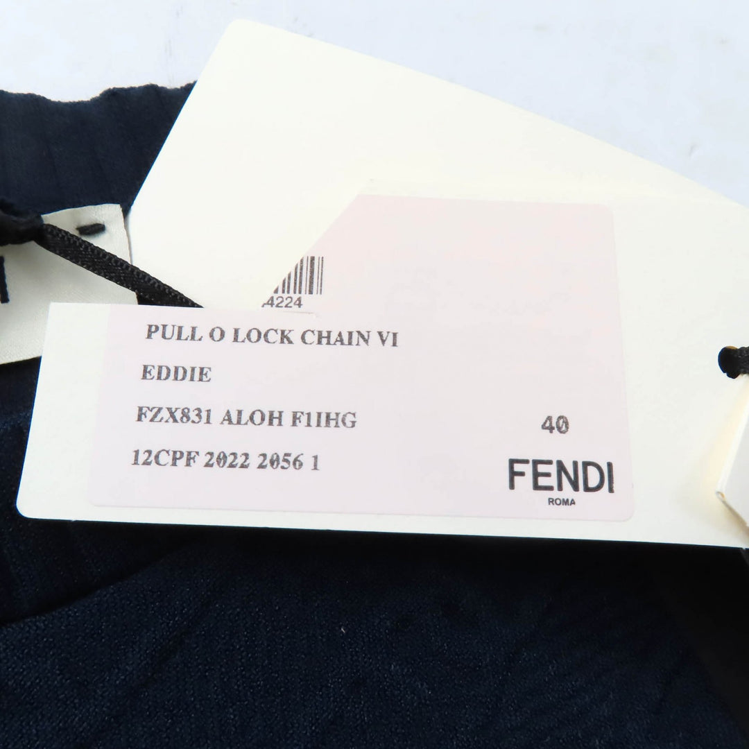 未使用品★FENDI フェンディ 2022年製 FZX831 FFロゴ クルーネック クロップド丈 長袖 ニット ネイビー 40 イタリア製 正規品 レディース