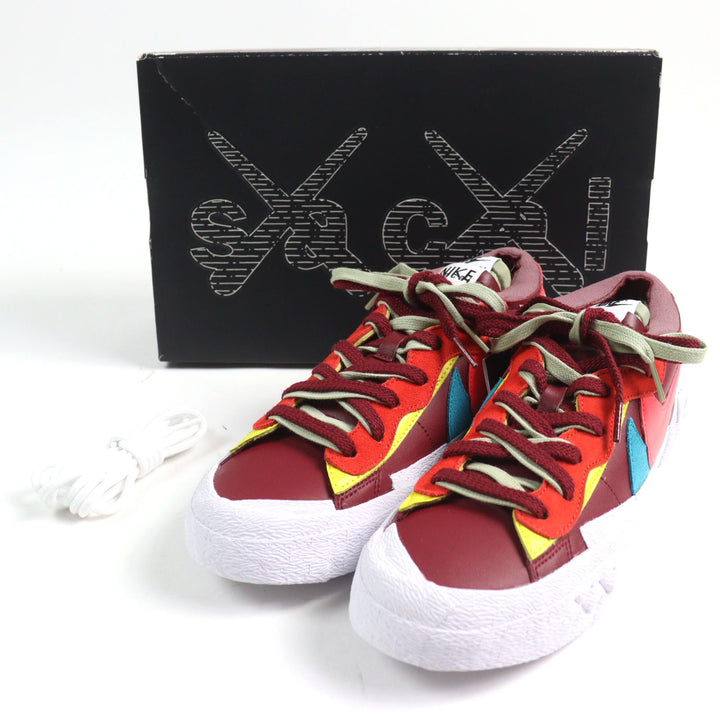 未使用品○NIKE KAWS SACAI ナイキ カウズ サカイ DM7901 600 BLAZER LOW トリプルネームタグ XXモチーフ刻印 レザー スニーカー 27