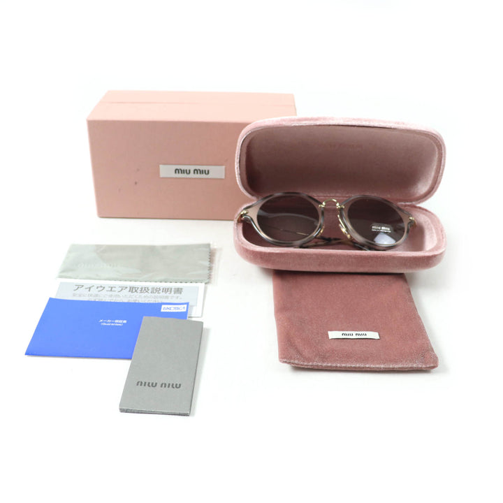 未使用品★Miu Miu ミュウ ミュウ SMU51S レオパード柄 ロゴ入り ウェリントン サングラス グレー 49□23 140 箱・保存袋・ケース付 伊製