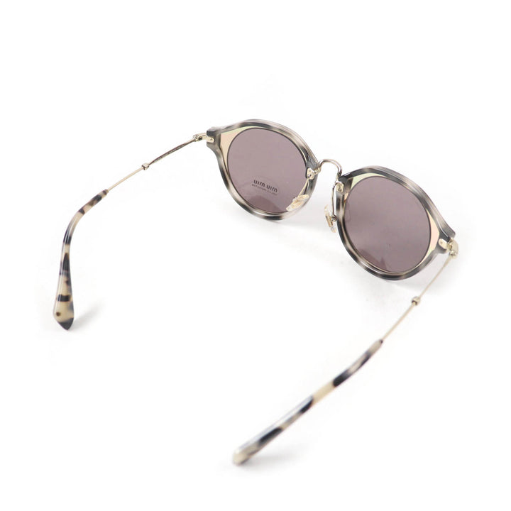 未使用品★Miu Miu ミュウ ミュウ SMU51S レオパード柄 ロゴ入り ウェリントン サングラス グレー 49□23 140 箱・保存袋・ケース付 伊製