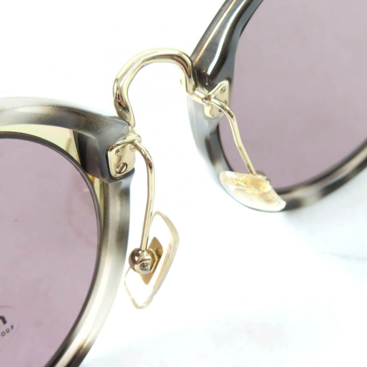 未使用品★Miu Miu ミュウ ミュウ SMU51S レオパード柄 ロゴ入り ウェリントン サングラス グレー 49□23 140 箱・保存袋・ケース付 伊製